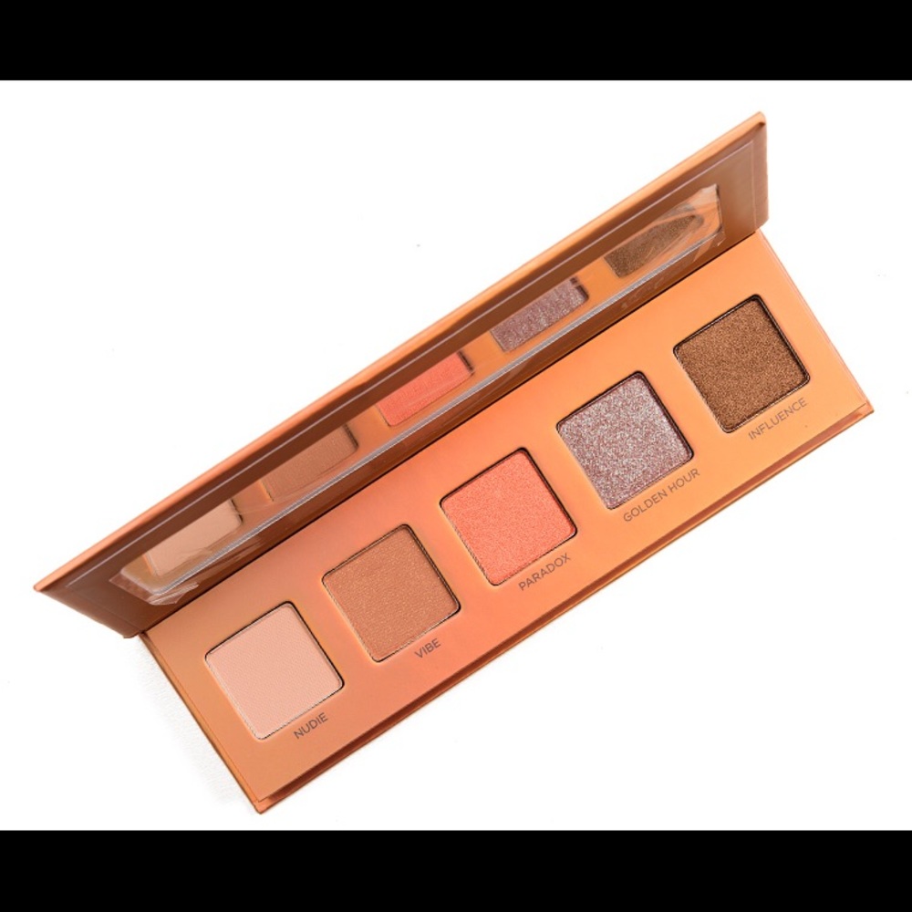 Urban Decay Light-beam Eyeshadow Palette
